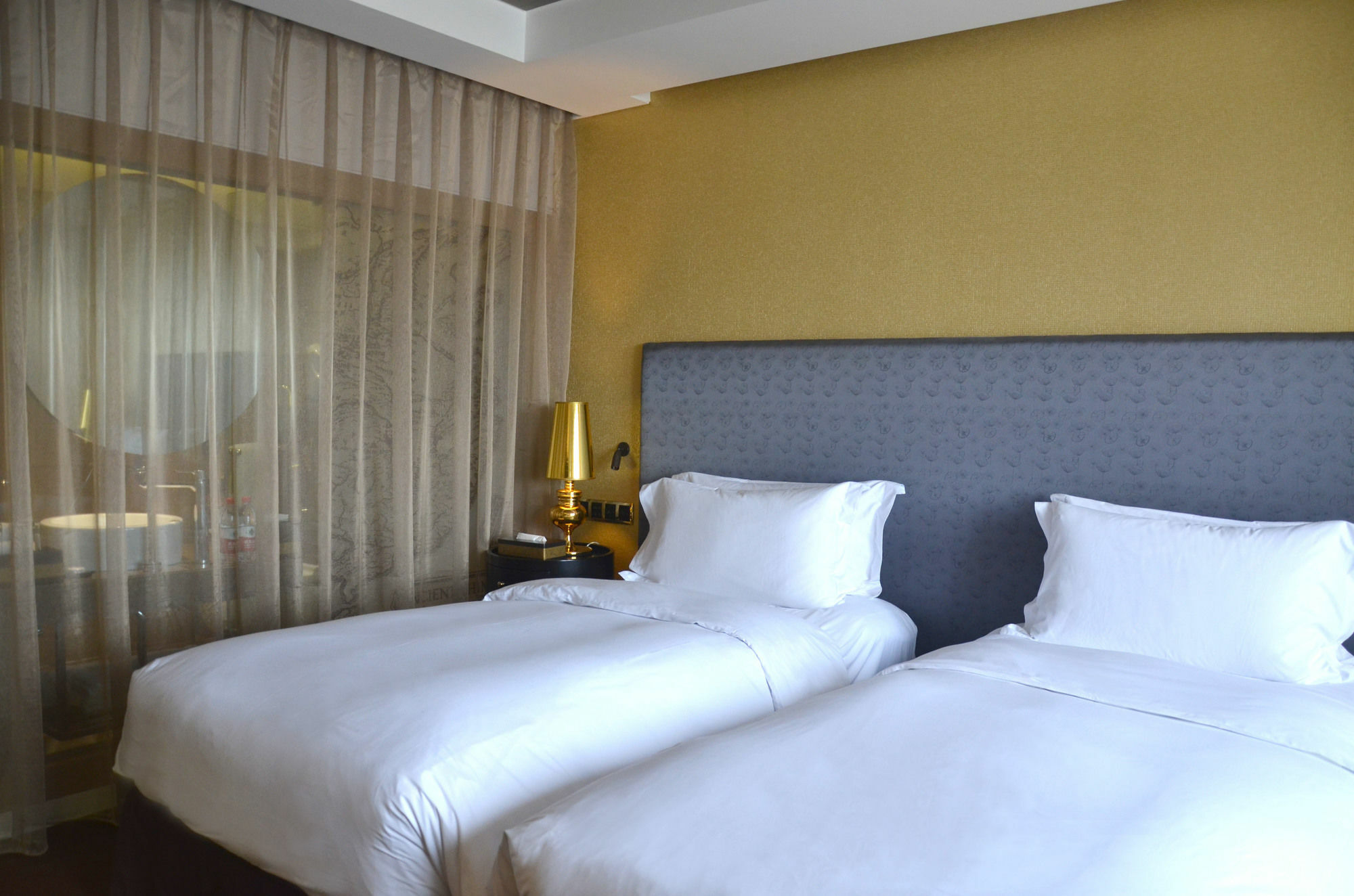 Sofitel Zhengzhou International Hotel Exterior photo